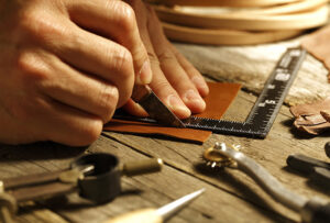 Polish leather craftsperson workers required