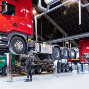 HGV Mechanic jobs for Polish mechanics in Ireland €20/h