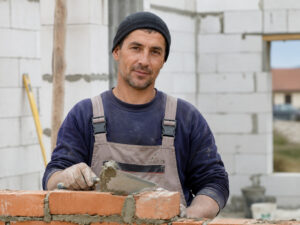 Romanian Bricklayer Available for European Countries