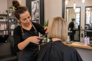 Hairdresser Germany – Berlin | 21 EUR/hour