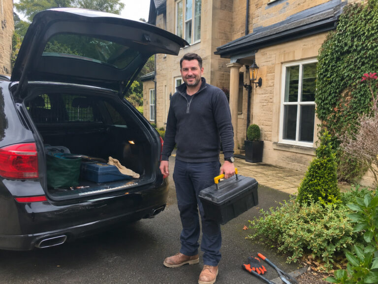 Driver / Handyman job in Leeds, United Kingdom