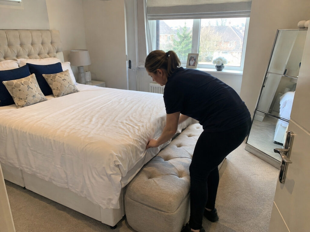 Housekeeper United Kingdom – Leeds | TBC